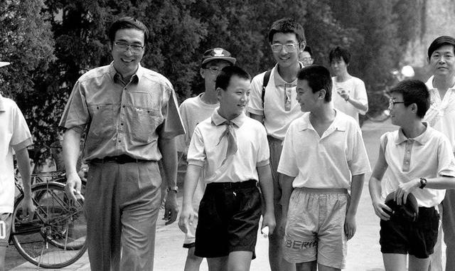 giao su tre nhat Harvard anh 6