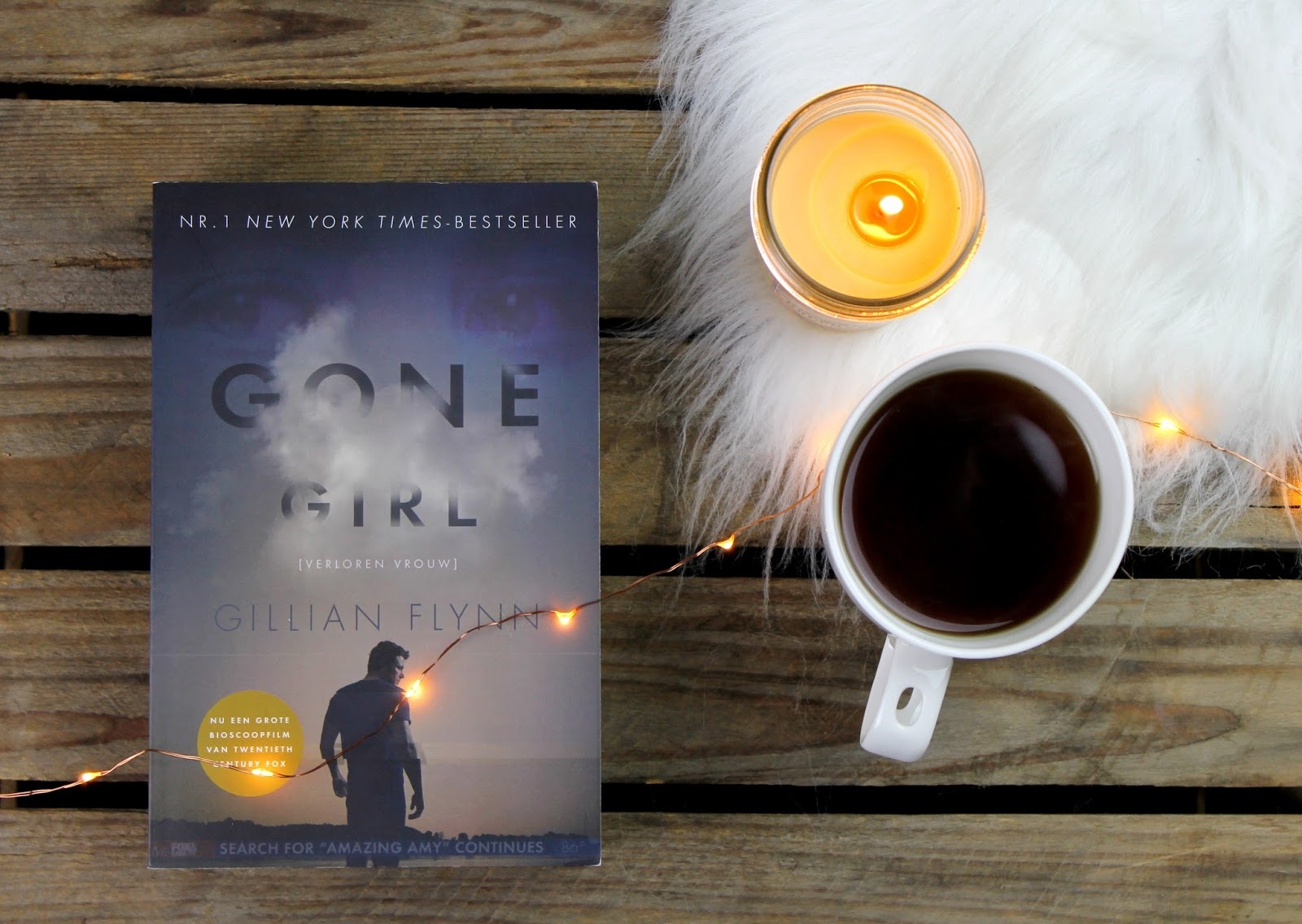 Nguoi noi tieng doc sach gi anh 5