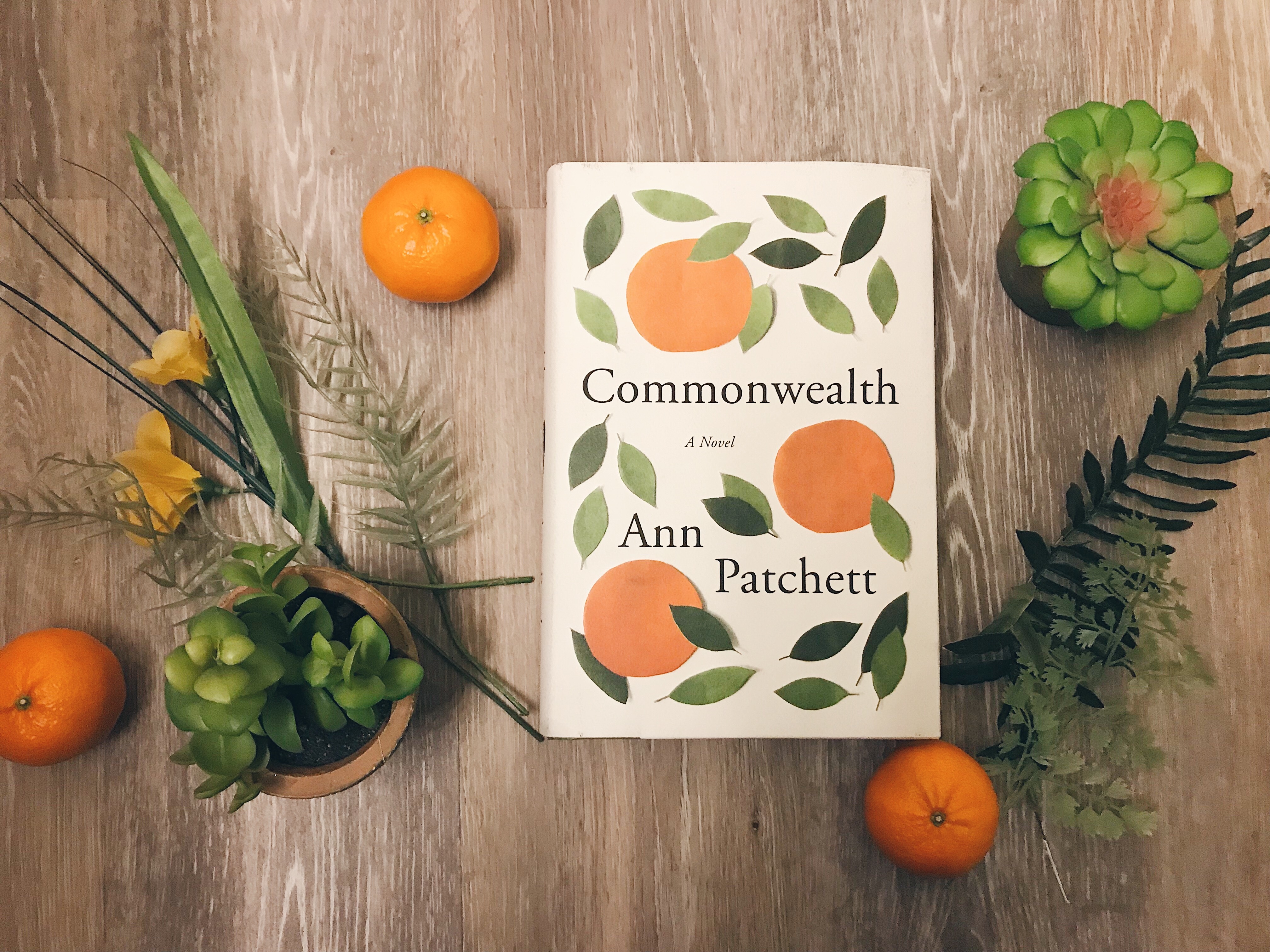 Nguoi noi tieng doc sach gi anh 8