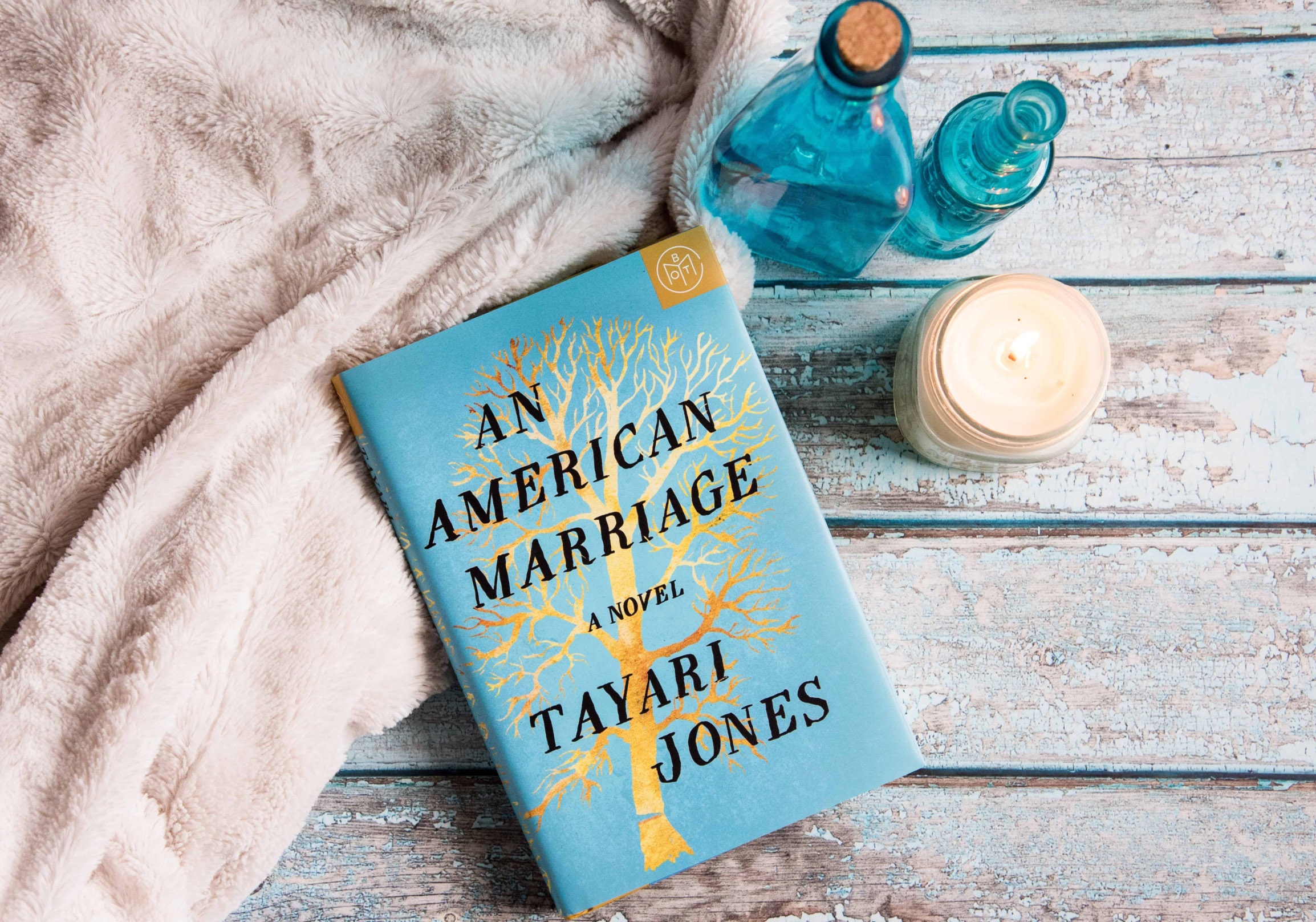 Cuon sach duoc Bill Gates va vo chong Obama yeu thich hinh anh