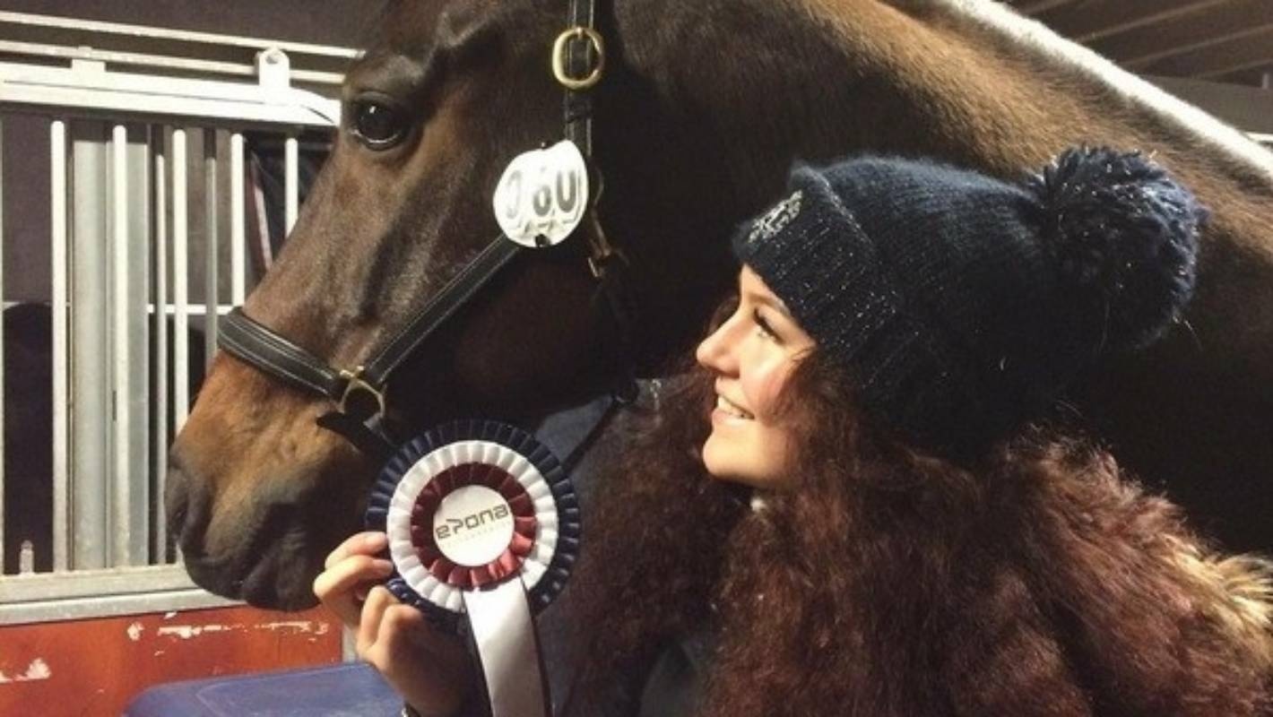 Nu ty phu tre nhat the gioi anh 14