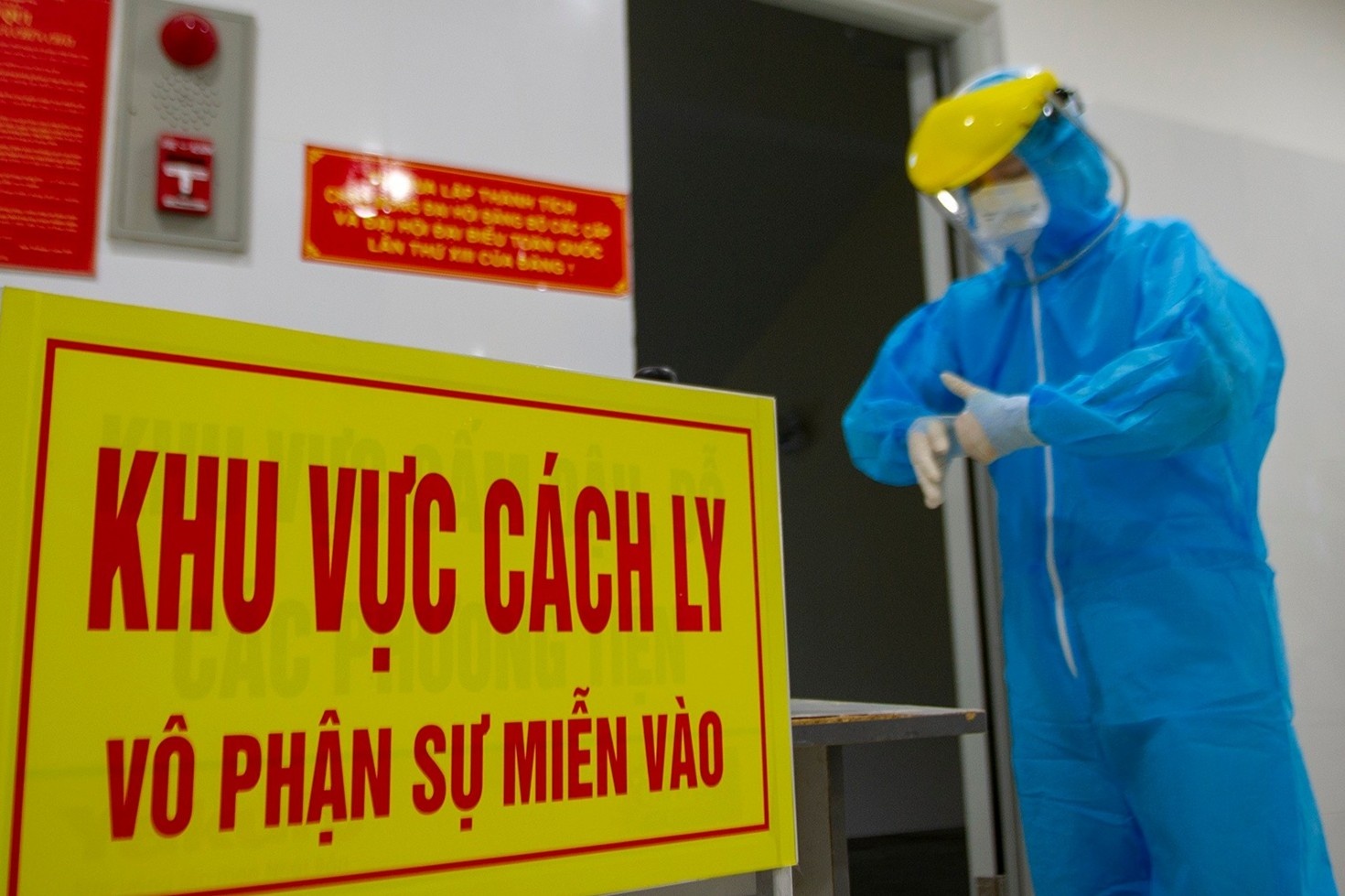 Bo Y te kiem tra hai benh vien nhieu nguy co o Ha Noi hinh anh