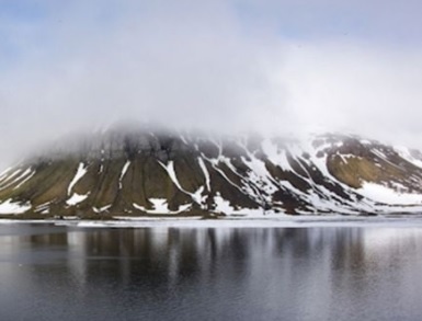 8 hoc sinh Nga phat hien hon dao moi tai Bac Cuc hinh anh