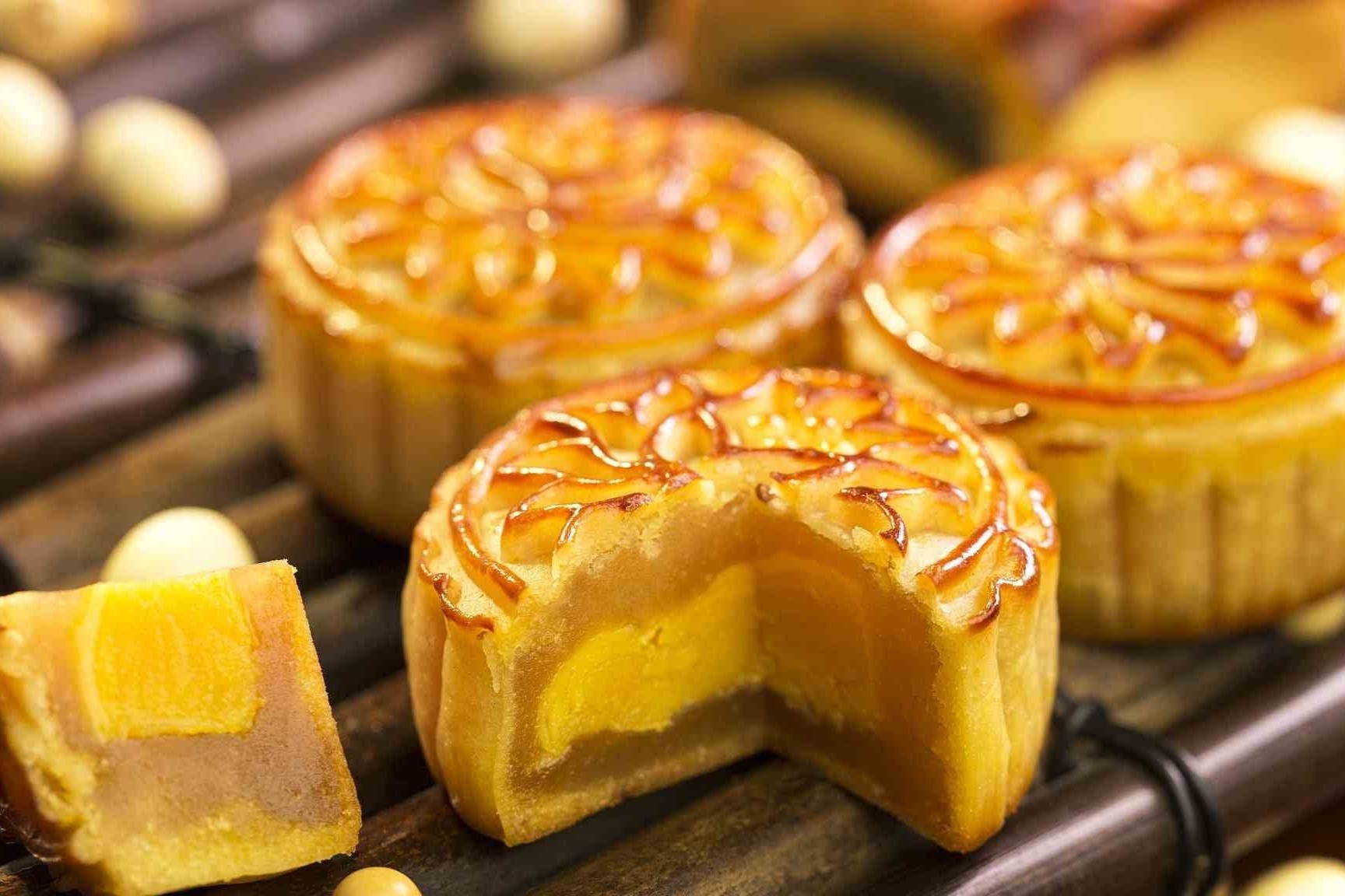 Cach an banh Trung thu khong tang can hinh anh