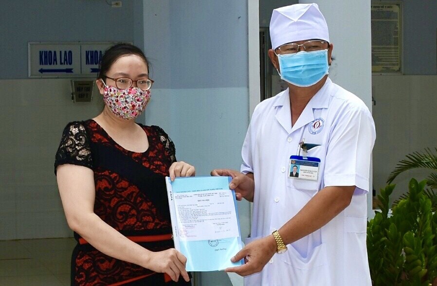 Benh nhan 881: ‘Toi may man khi duoc tro ve Viet Nam' hinh anh