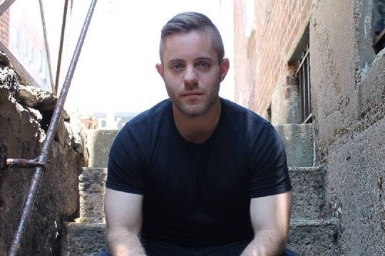 Nguoi dan ong danh 25 nam tim dau vet cua UFO hinh anh