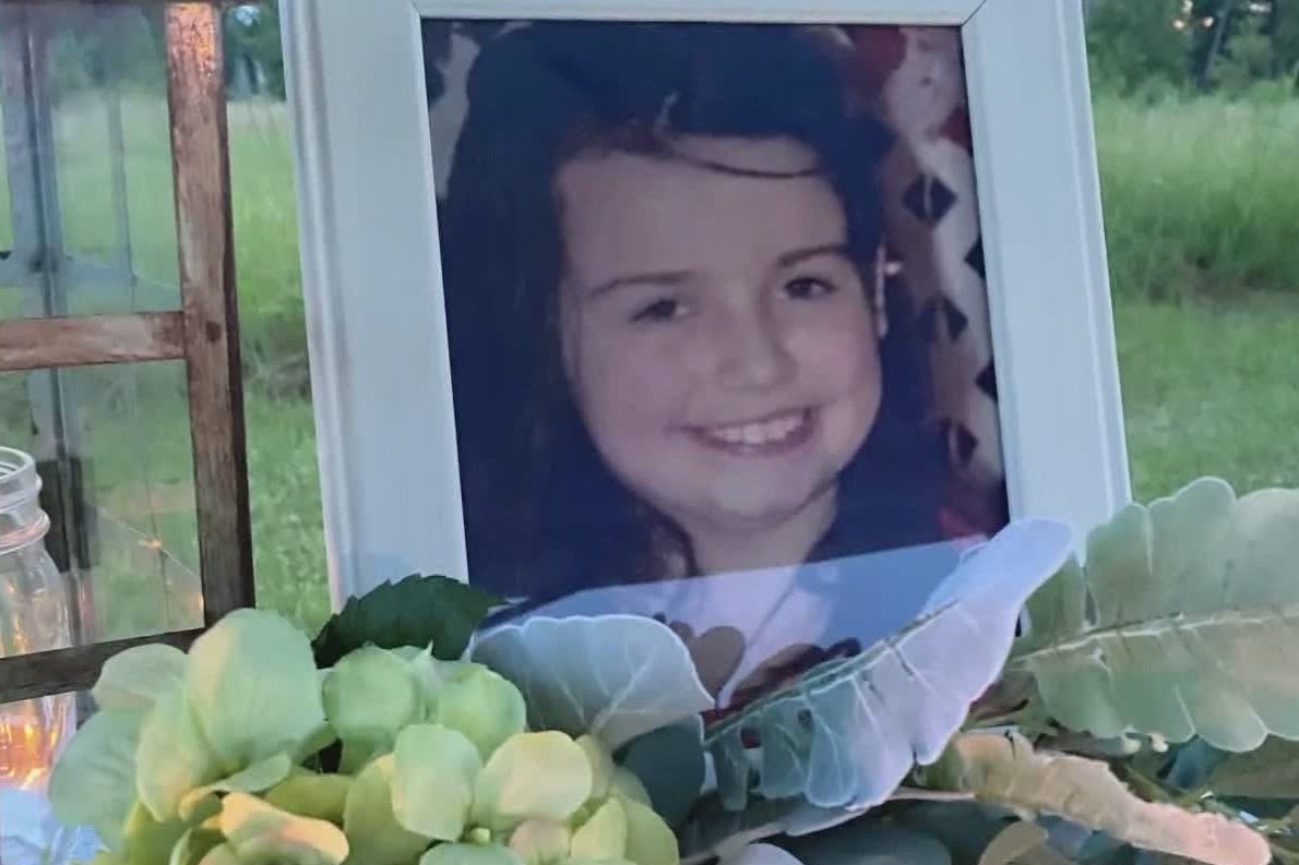 Be gai tai My tu vong nghi do bi chay can suot 3 nam hinh anh