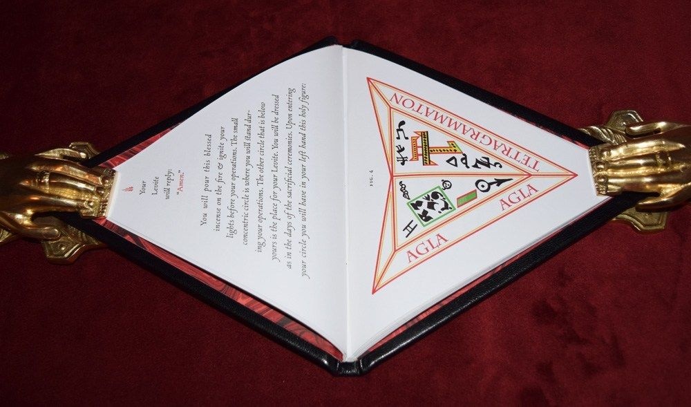 sach dac biet tren the gioi anh 4