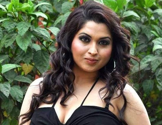 Nu dien vien cua An Do tu vong vi sai lam khi an kieng hinh anh