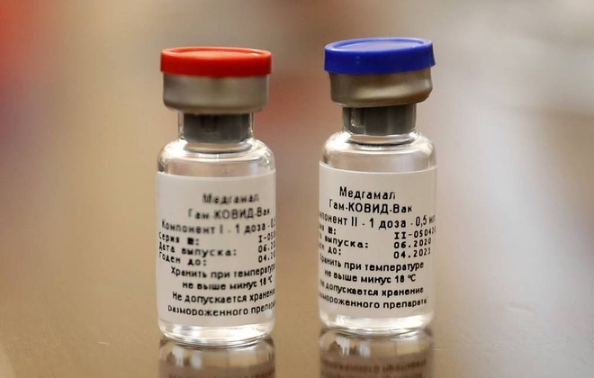 Nga phe duyet vaccine Covid-19 thu 2 hinh anh