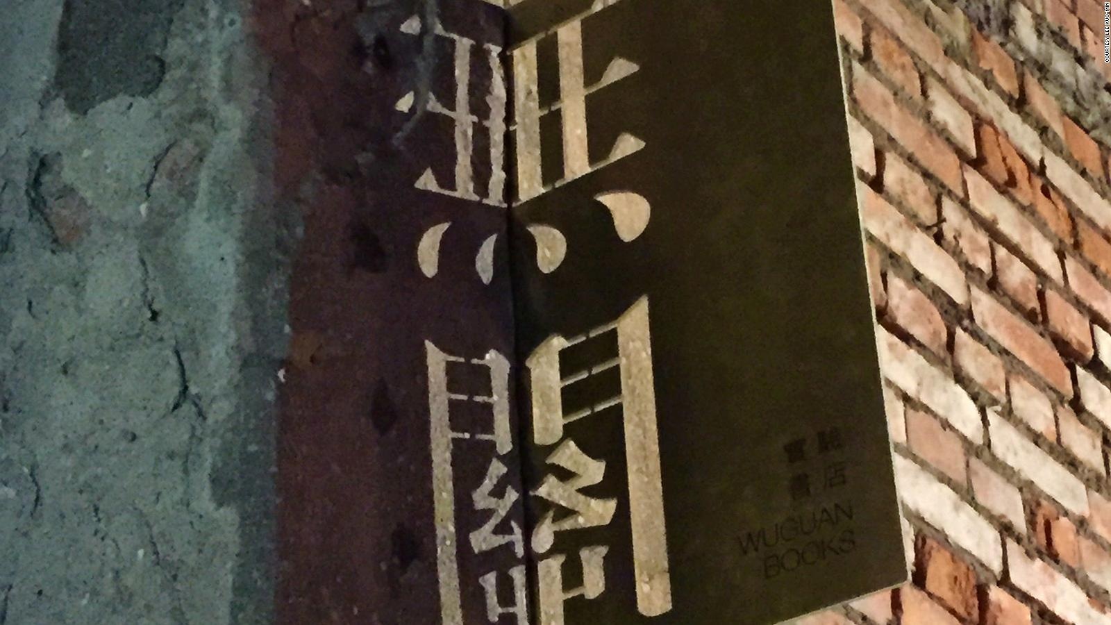 Hieu sach trong bong toi anh 3