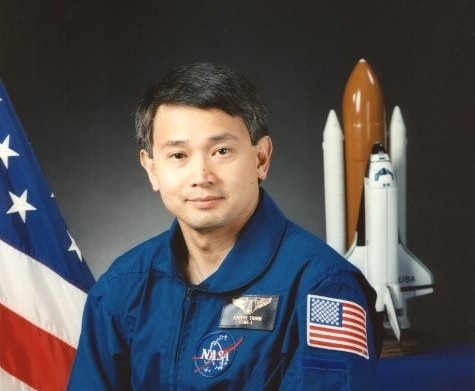 Ai la nguoi My goc Viet dau tien bay vao vu tru? hinh anh