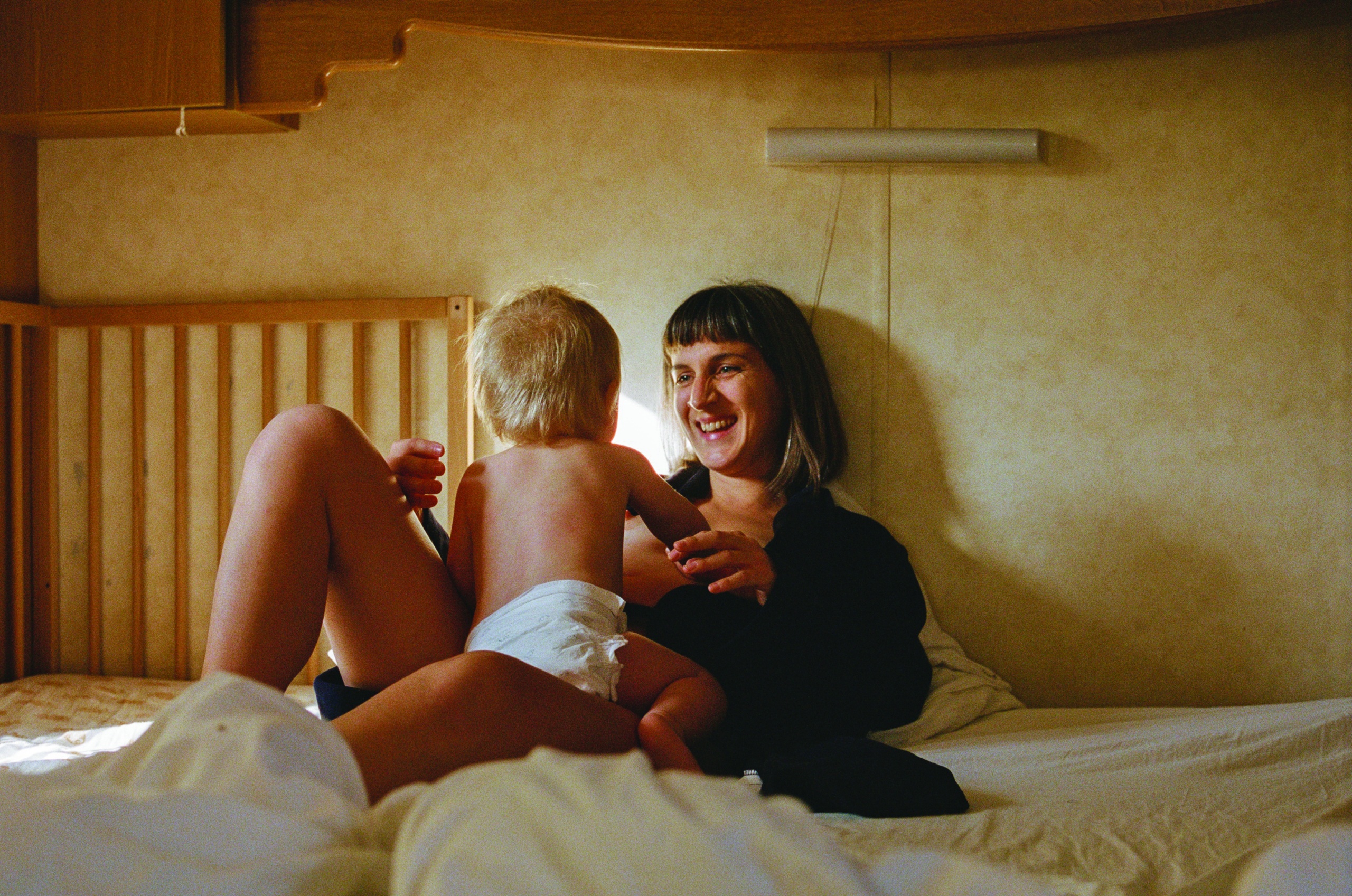 Trai nghiem lan dau lam me cua nhiep anh gia nguoi Anh hinh anh