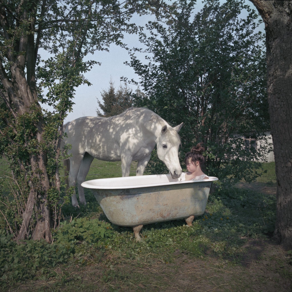 nguoi mac chung Down anh 9