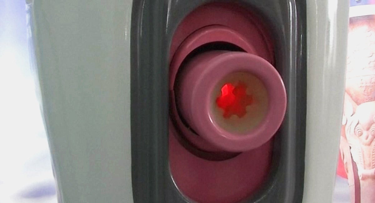 may hut tinh trung tai Trung Quoc anh 1