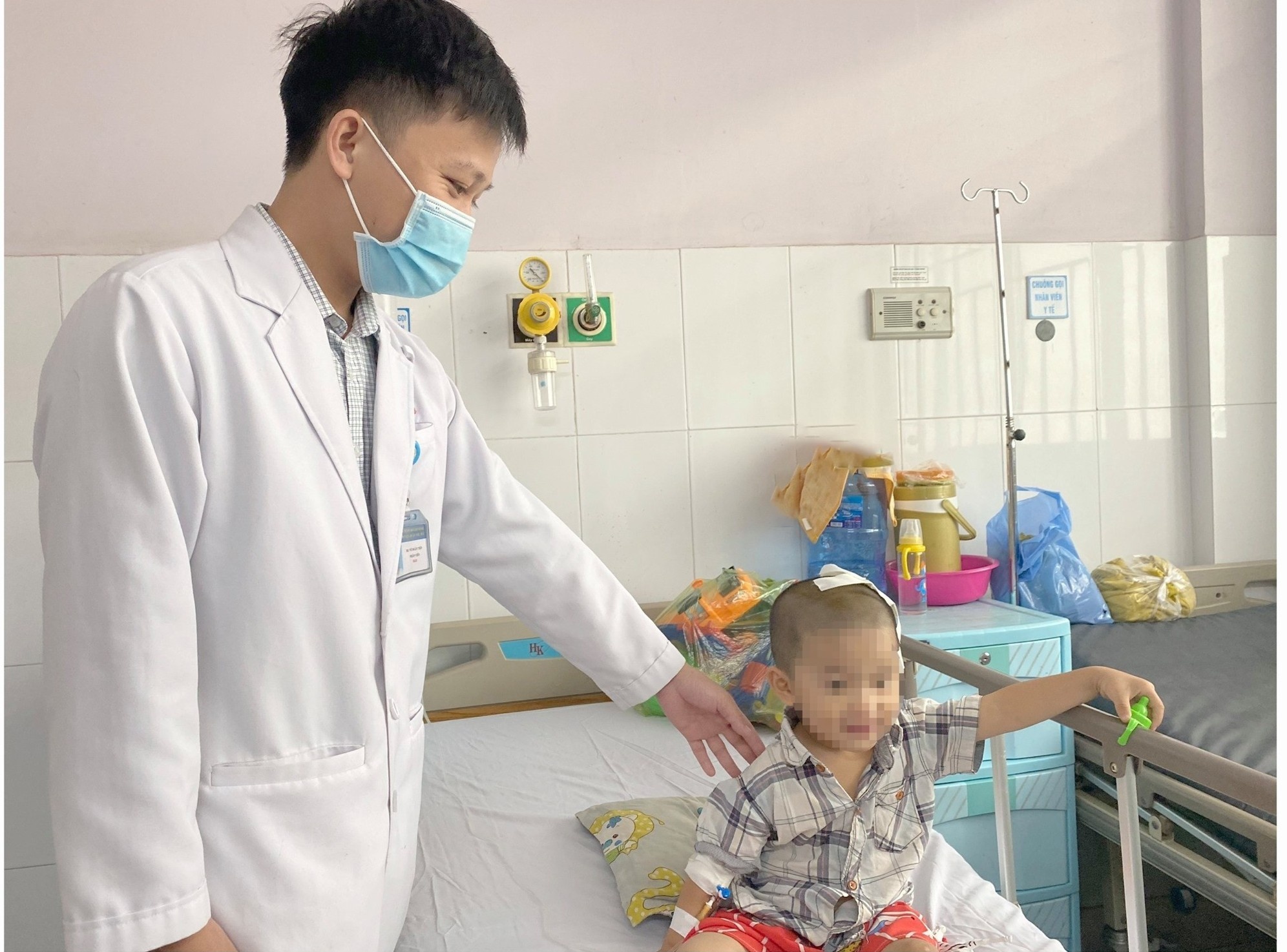 lom so vi nga xe anh 1