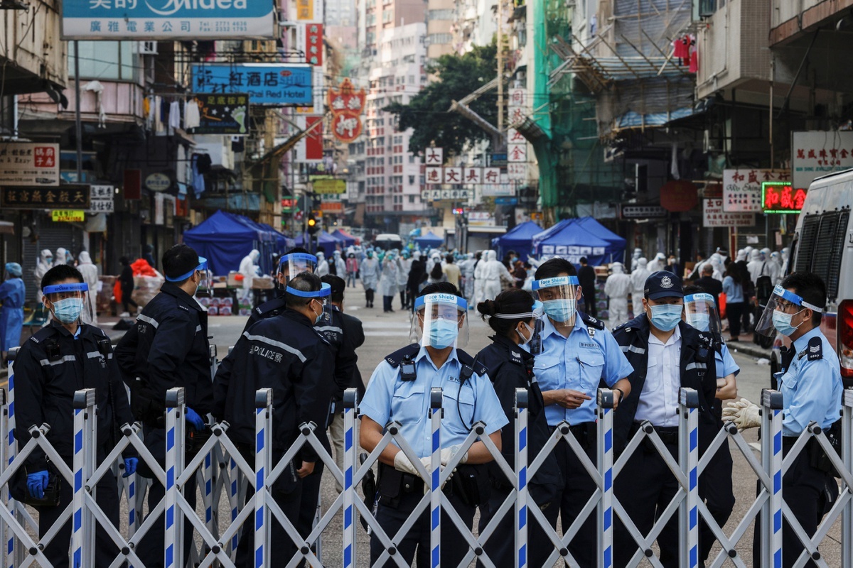 phong toa 10.000 dan o Hong Kong anh 1