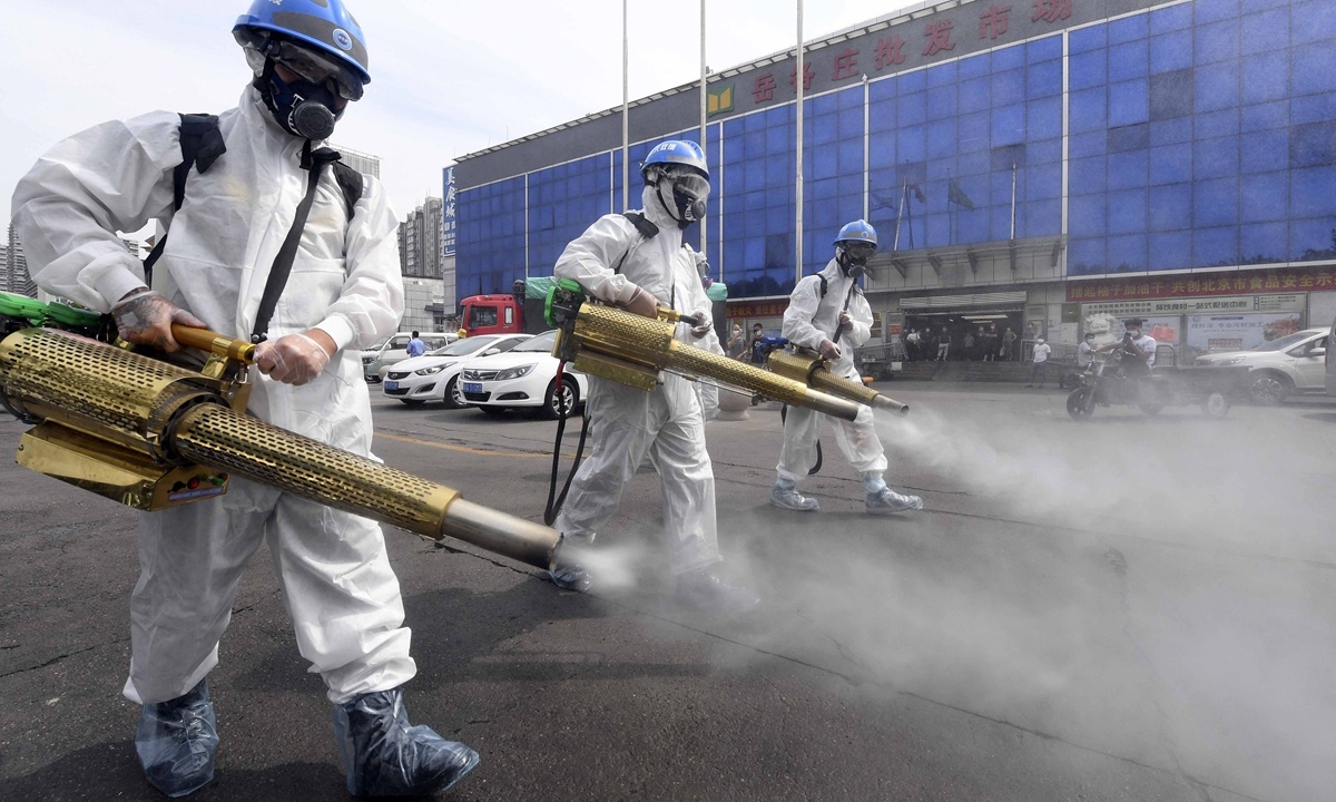 Nguyen nhan khien benh nhan Covid-19 tro thanh nguoi sieu lay nhiem hinh anh