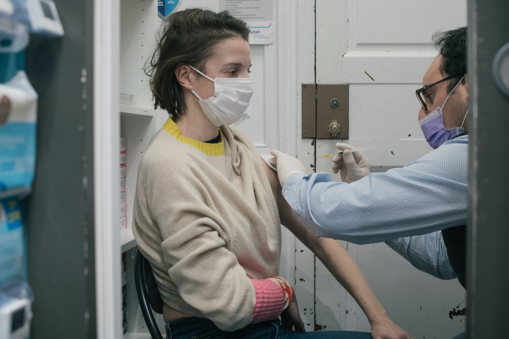 nguyên nhân gây cục máu đông sau tiêm vaccine  ảnh 1 nguyen nhan gay cuc mau dong sau tiem vaccine anh 1