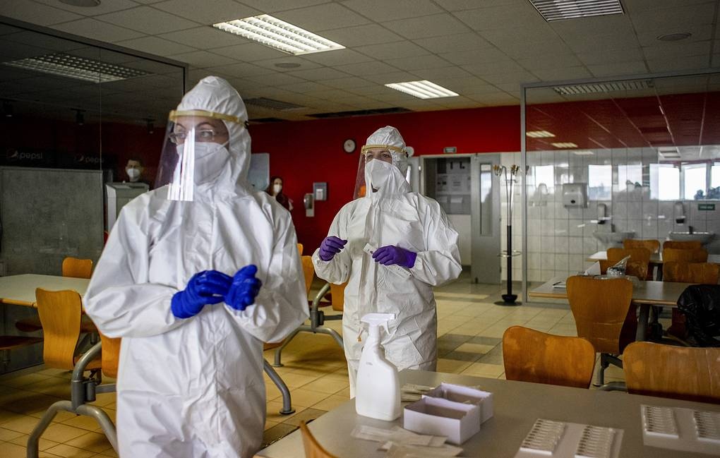 Phat hien bien chung SARS-CoV-2 moi hinh anh