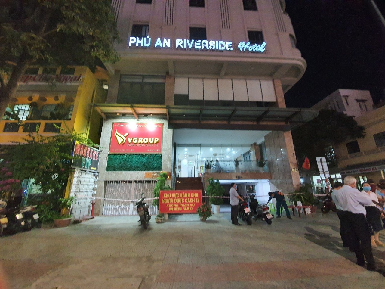 Nu nhan vien khu massage tai khach san o Da Nang duong tinh nCoV hinh anh