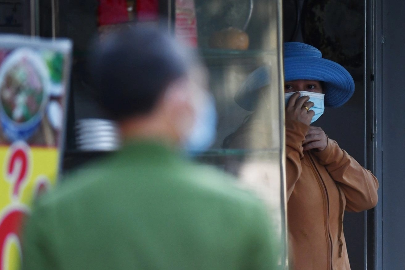 Them 4 nguoi o Ha Noi duong tinh voi SARS-CoV-2 hinh anh