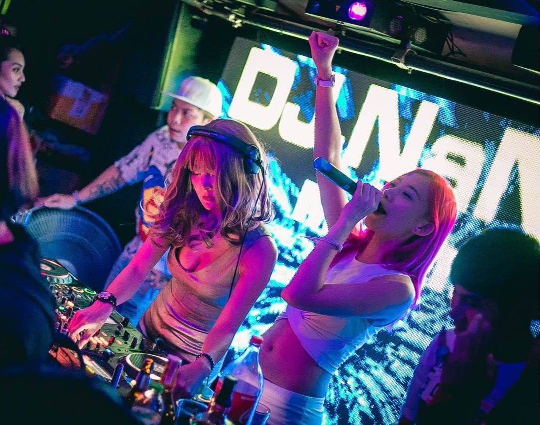 Dia diem nao co nguy co lay nhiem nCoV cao nhat? hinh anh