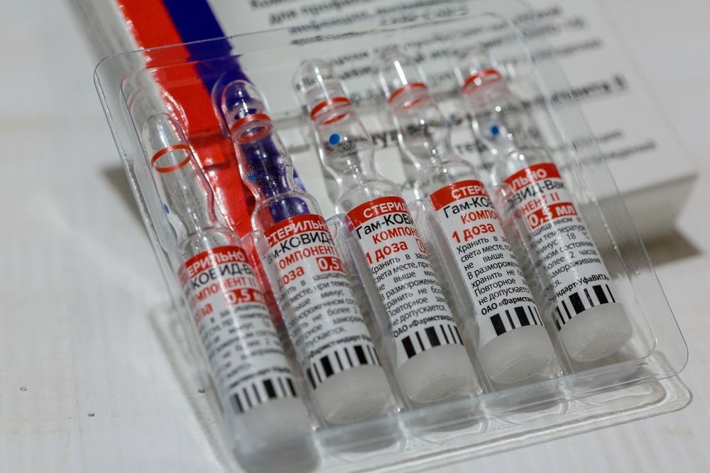 Phe duyet vaccine Covid-19, anh 3