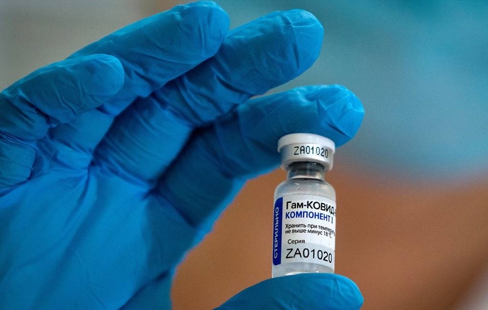 Viet Nam san xuat lo vaccine Sputnik V dau tien hinh anh