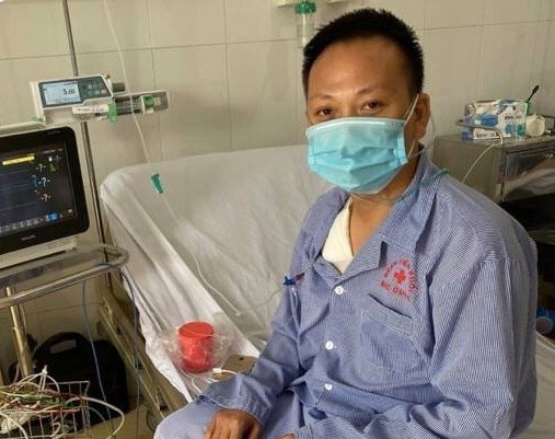 Cuu benh nhan 34 tuoi mac Covid-19 tung nguy kich hinh anh