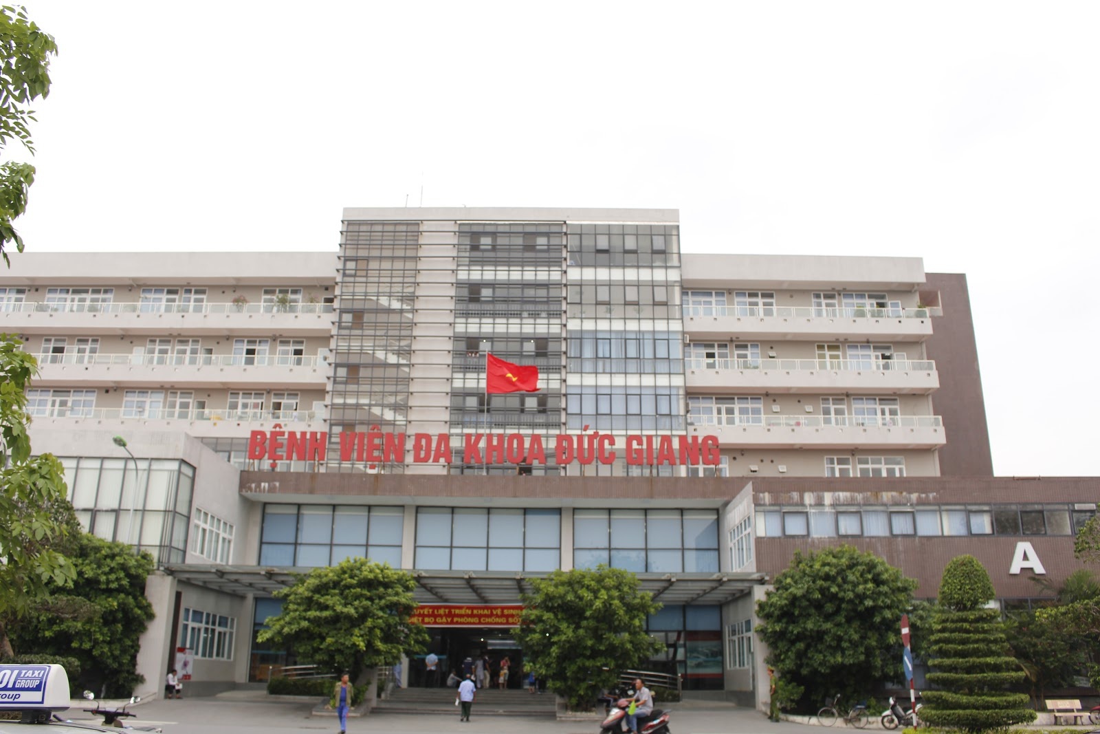 Nhan vien BV Da khoa Duc Giang nghi mac Covid-19 chua ro nguon lay hinh anh