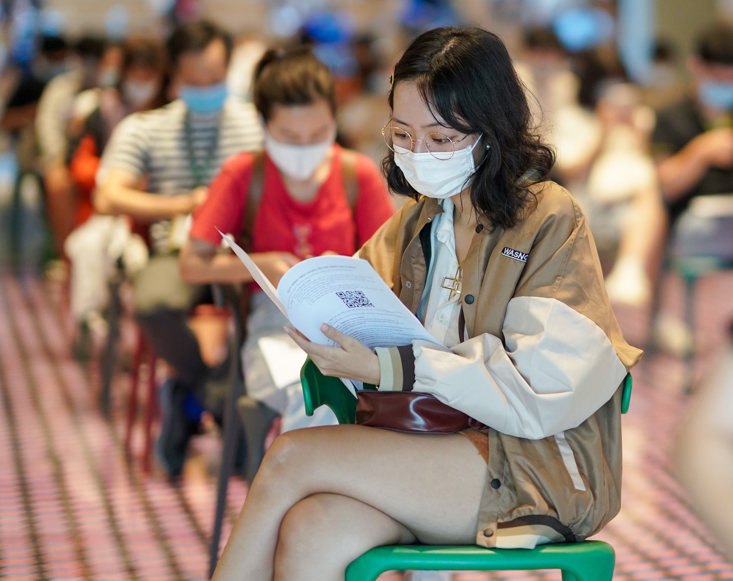 Nguoi dan co phai tra tien khi tiem vaccine Covid-19 tai TP.HCM? hinh anh