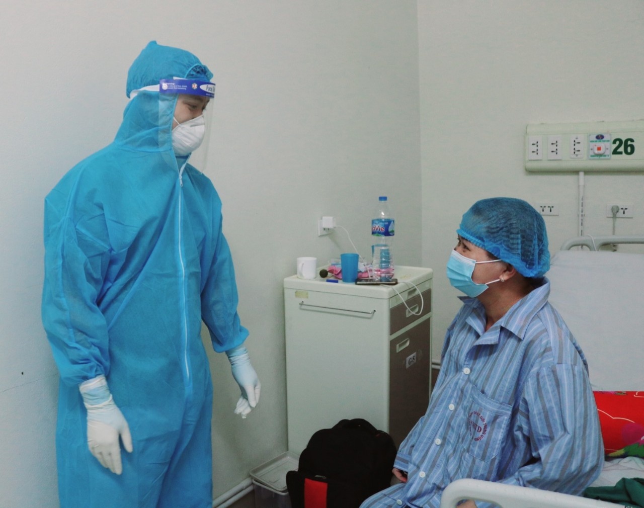 San phu mac Covid-19 khoi benh anh 1