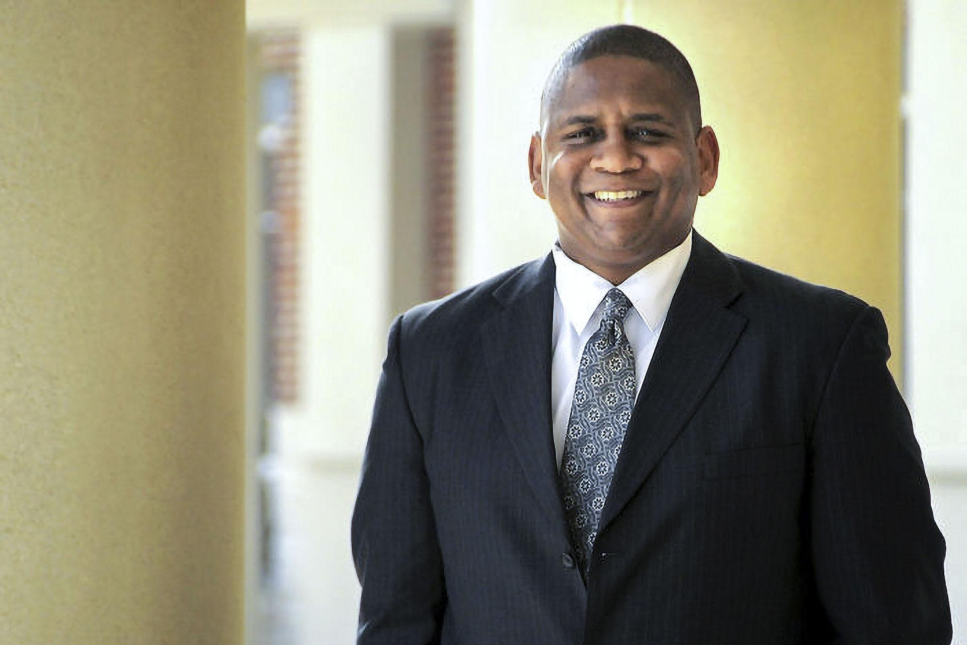 tu chua khoi Covid-19 anh 1