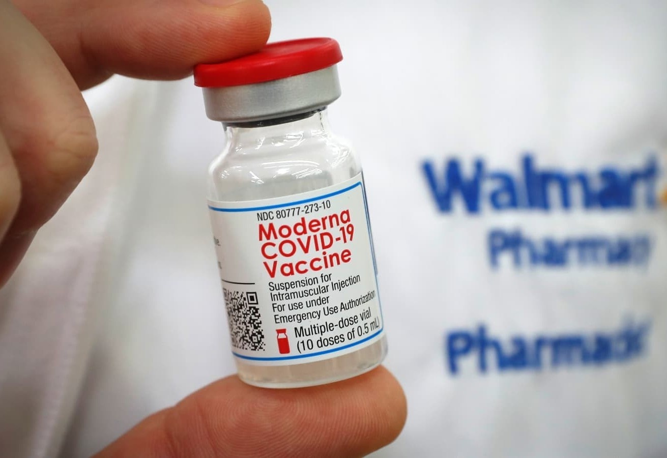 Nhung nguoi khong nen tiem vaccine Covid-19 cua Moderna hinh anh