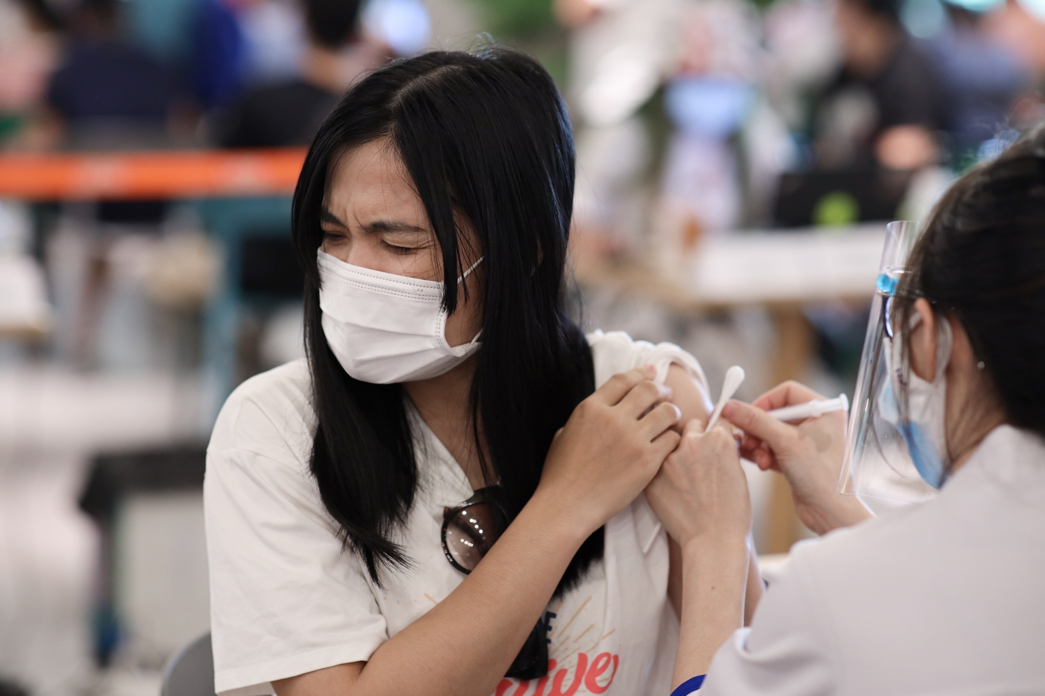 Bo Y te: Khong de xay ra tinh trang lua chon vaccine hinh anh