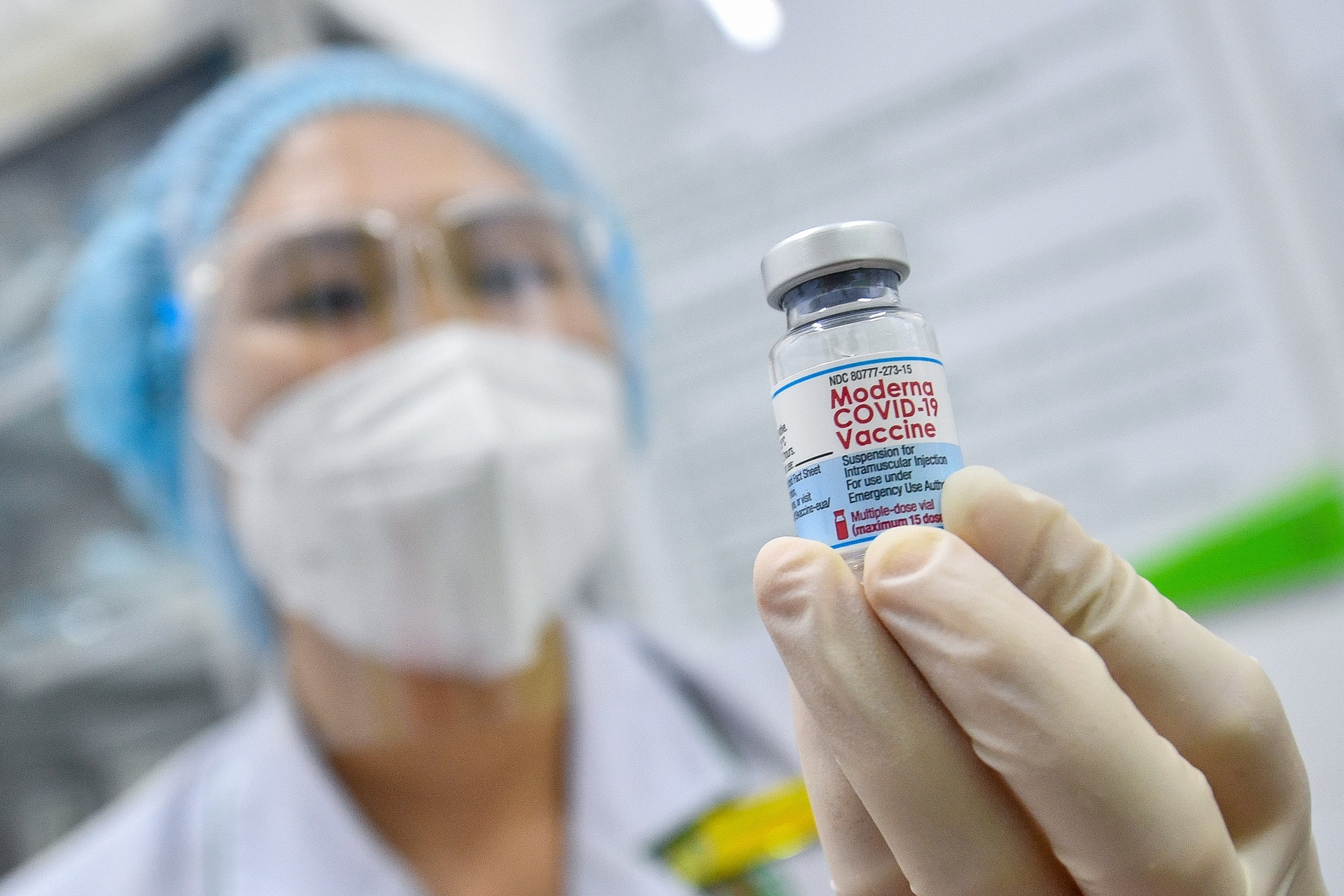 Quan dau tien o TP.HCM hoan thanh tiem vaccine Covid-19 mui 1 hinh anh