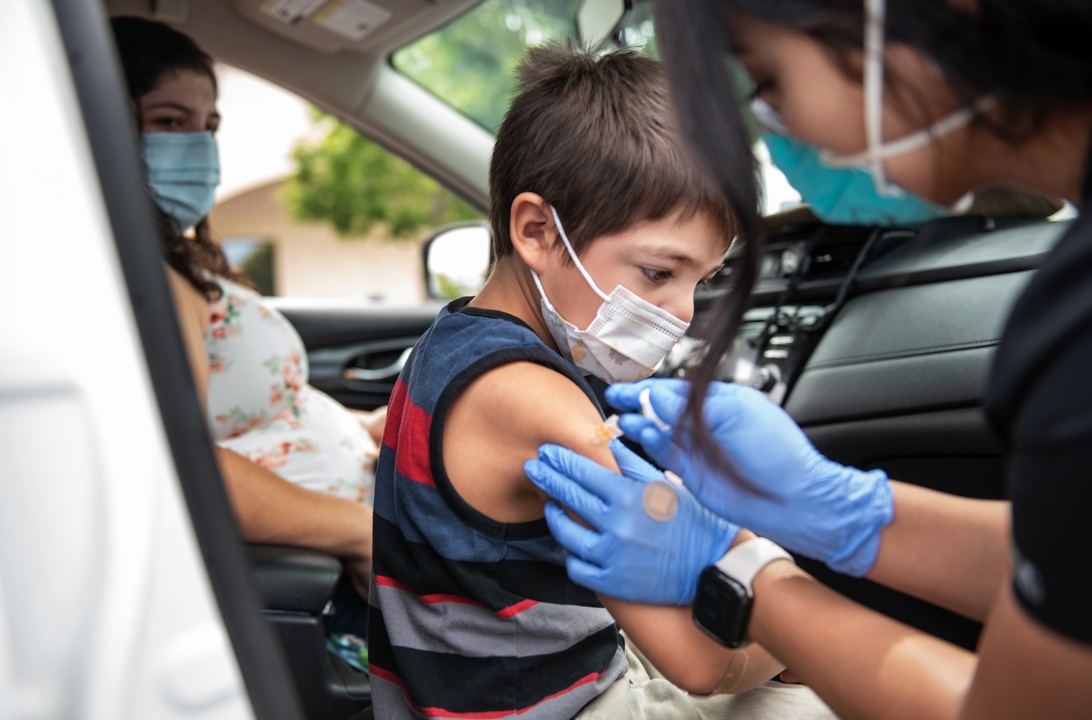 Loai vaccine Covid-19 duy nhat WHO khuyen cao su dung cho tre em hinh anh
