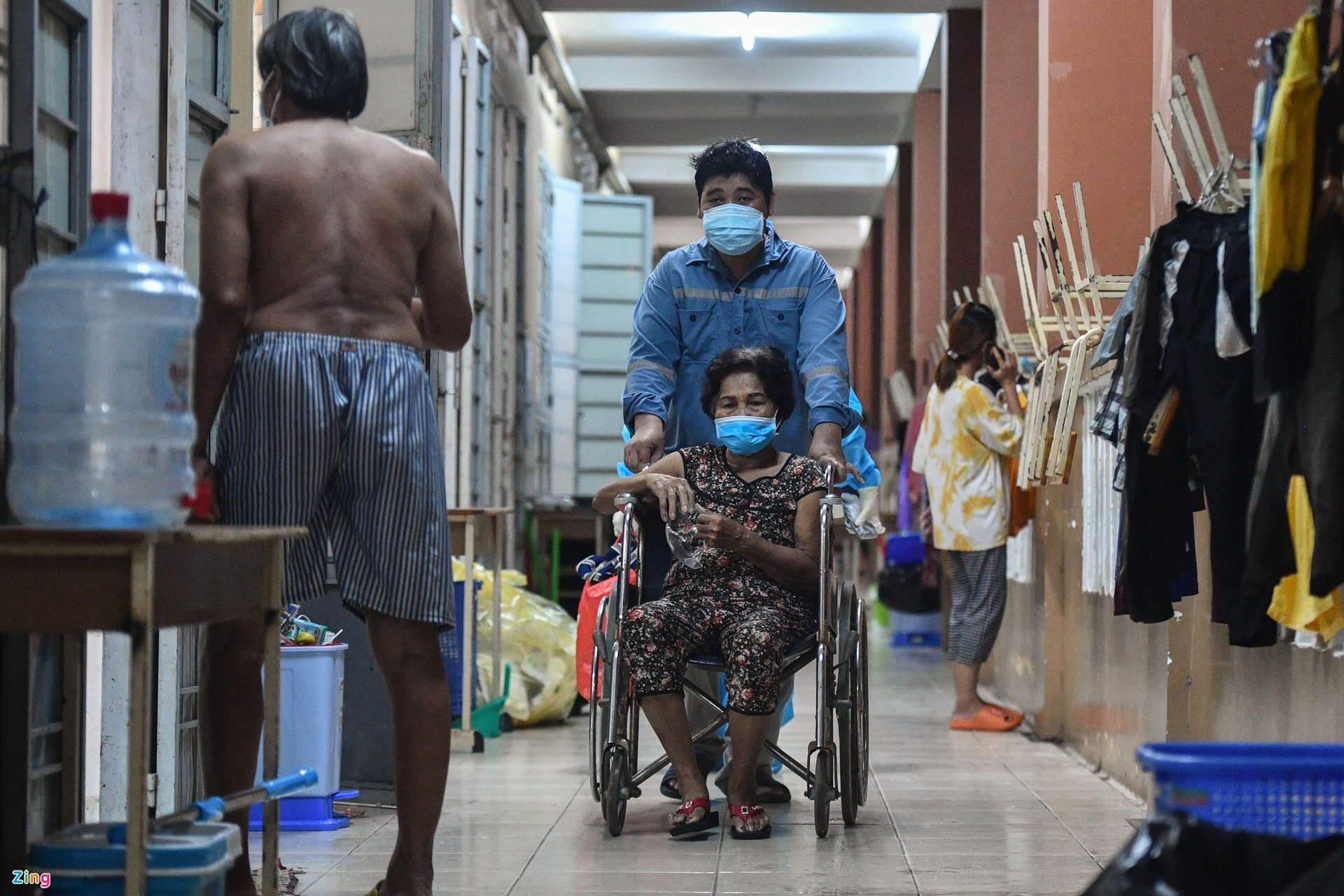 F0 khoi benh tham gia chong dich anh 2