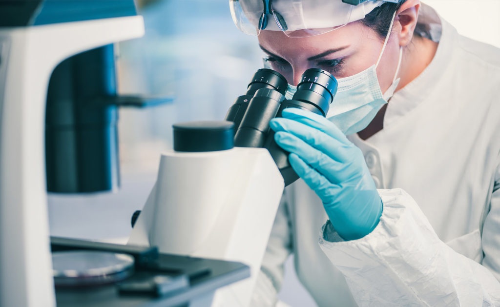 tiem tron hai loai vaccine Covid-19 anh 4