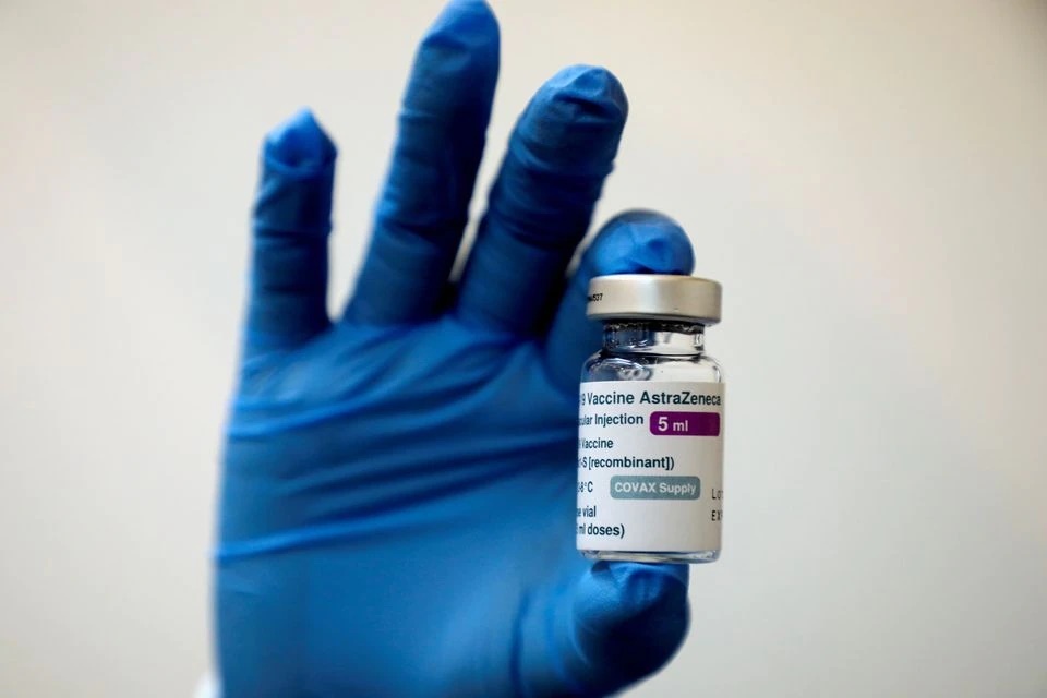tác dụng phụ khi tiêm vaccine AstraZeneca ảnh 1 tac dung phu khi tiem vaccine AstraZeneca anh 1