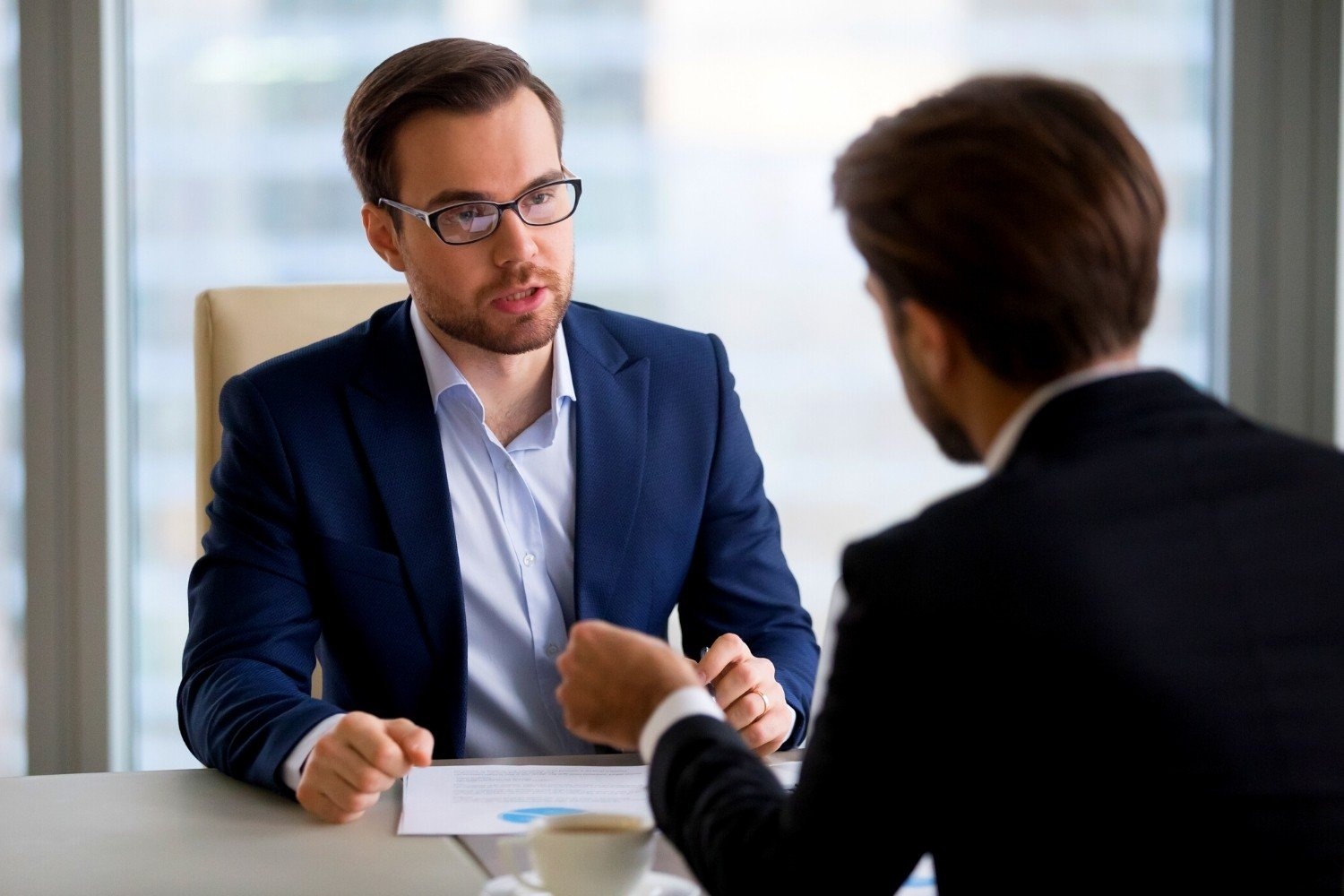 Dam phan the nao khi nha tuyen dung dua muc luong thap hon ky vong? hinh anh