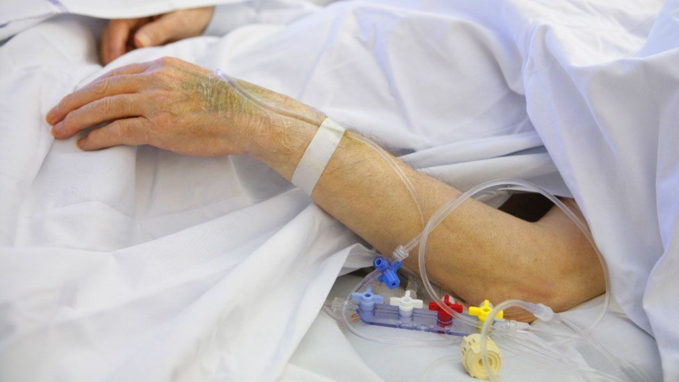 Nguoi dan ong tai Anh khoi ung thu giai doan cuoi sau khi mac Covid-19 hinh anh