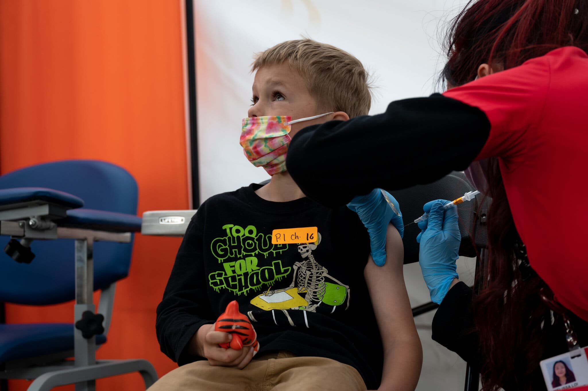 Nguyen nhan My hoan tiem vaccine Pfizer cho tre duoi 5 tuoi hinh anh