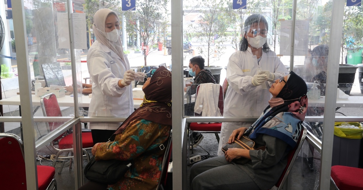 Bien chung Omicron tang hinh anh 2