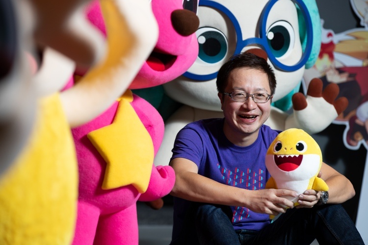 ca khuc dat 10 ty luot xem dau tien anh 7