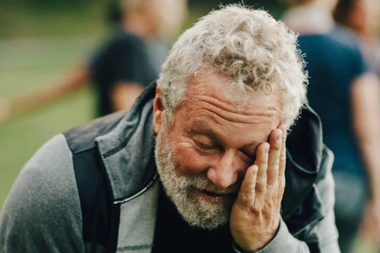 trieu chung cua dot quy anh 1