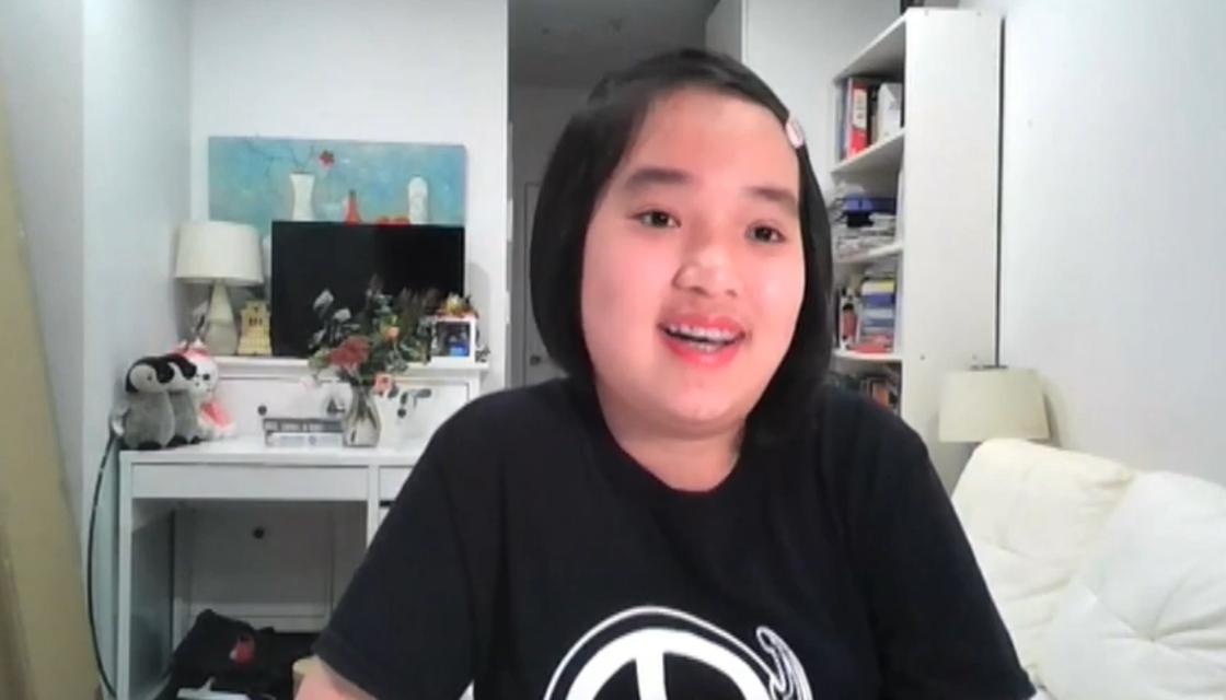 Hai chi em goc Viet anh 2