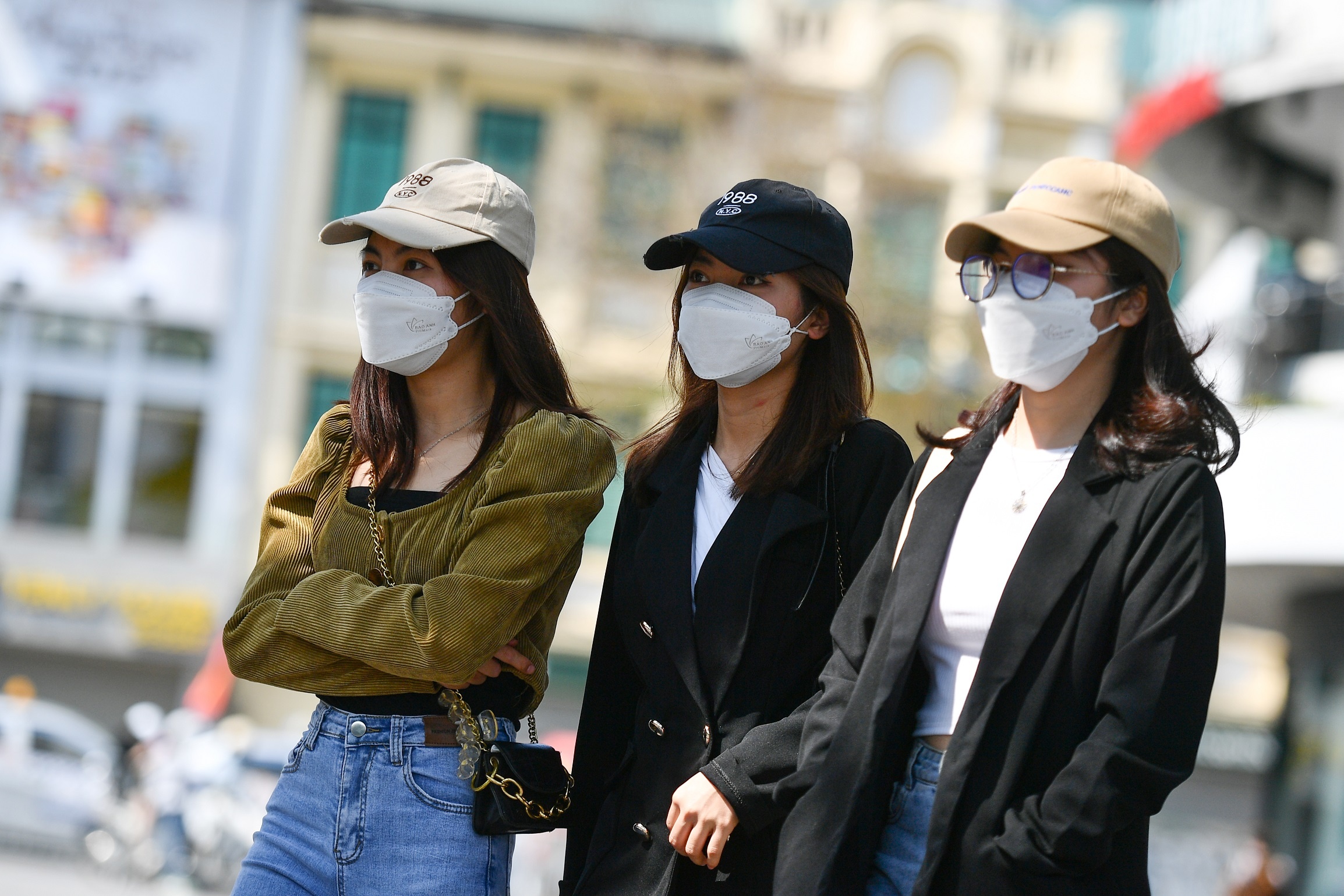 So ca mac Covid-19 moi duoi muc 50.000 nguoi hinh anh