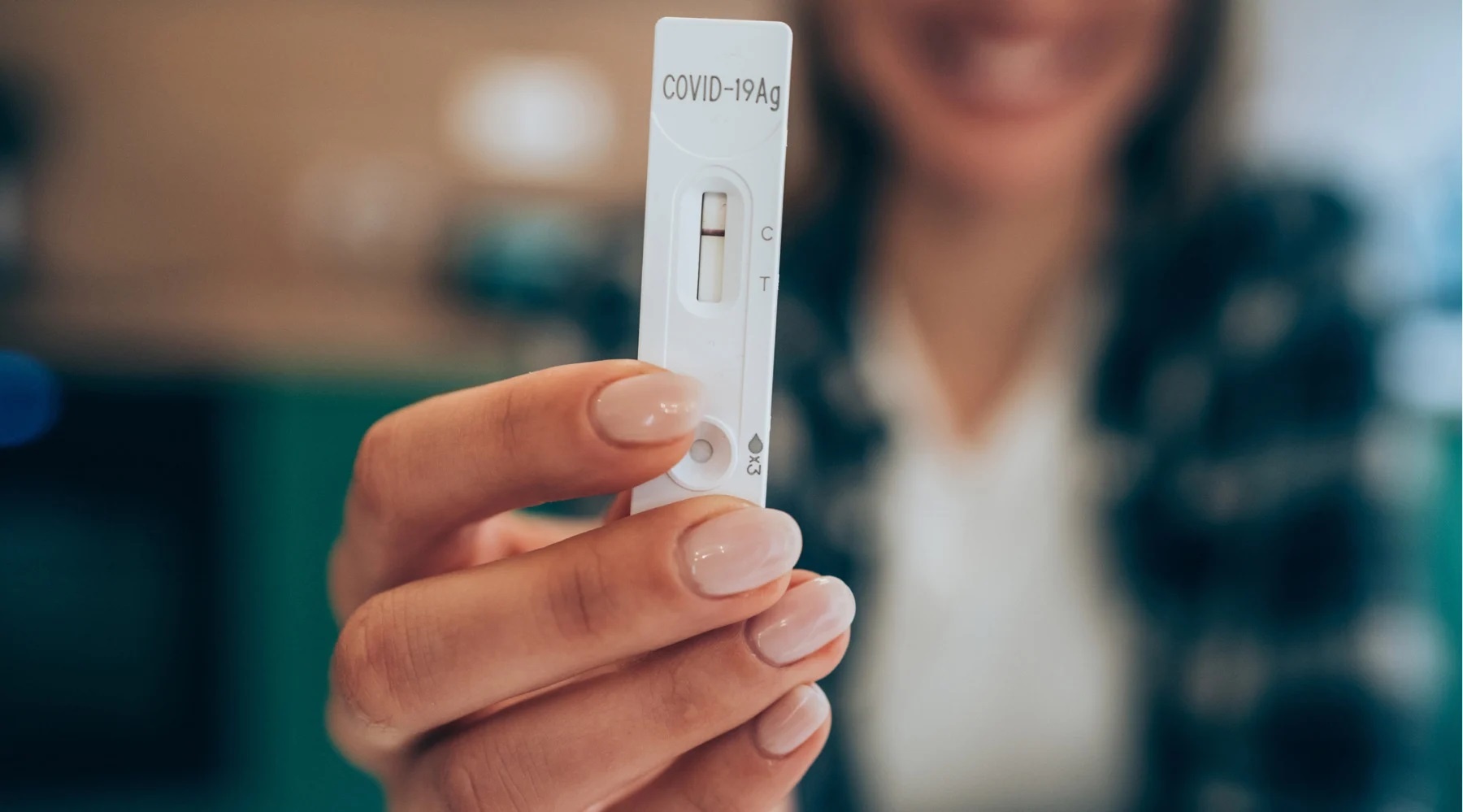 Vi sao nhieu nguoi chua bao gio mac Covid-19? hinh anh